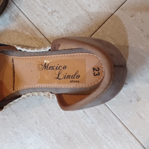 Stunning Mexico Lindo Floral Espadrilles - Picture 12 of 13